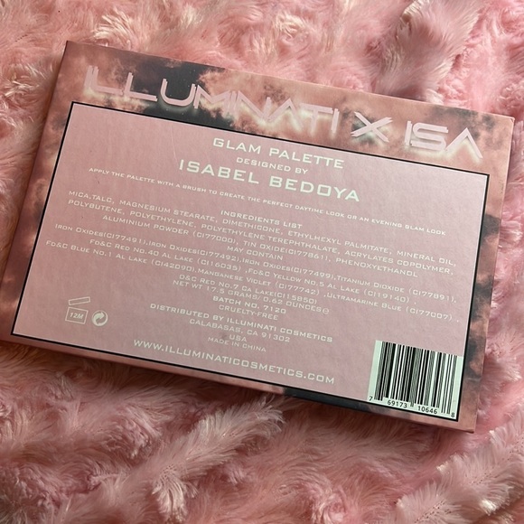 ILLUMINATI Cosmetics x ISA Eyeshadow Palette - Picture 10 of 10